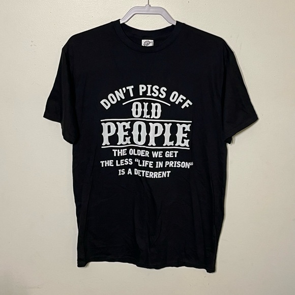 🆕Delta Ring Spun black graphic tee. Size M. NWT. - Picture 3 of 11